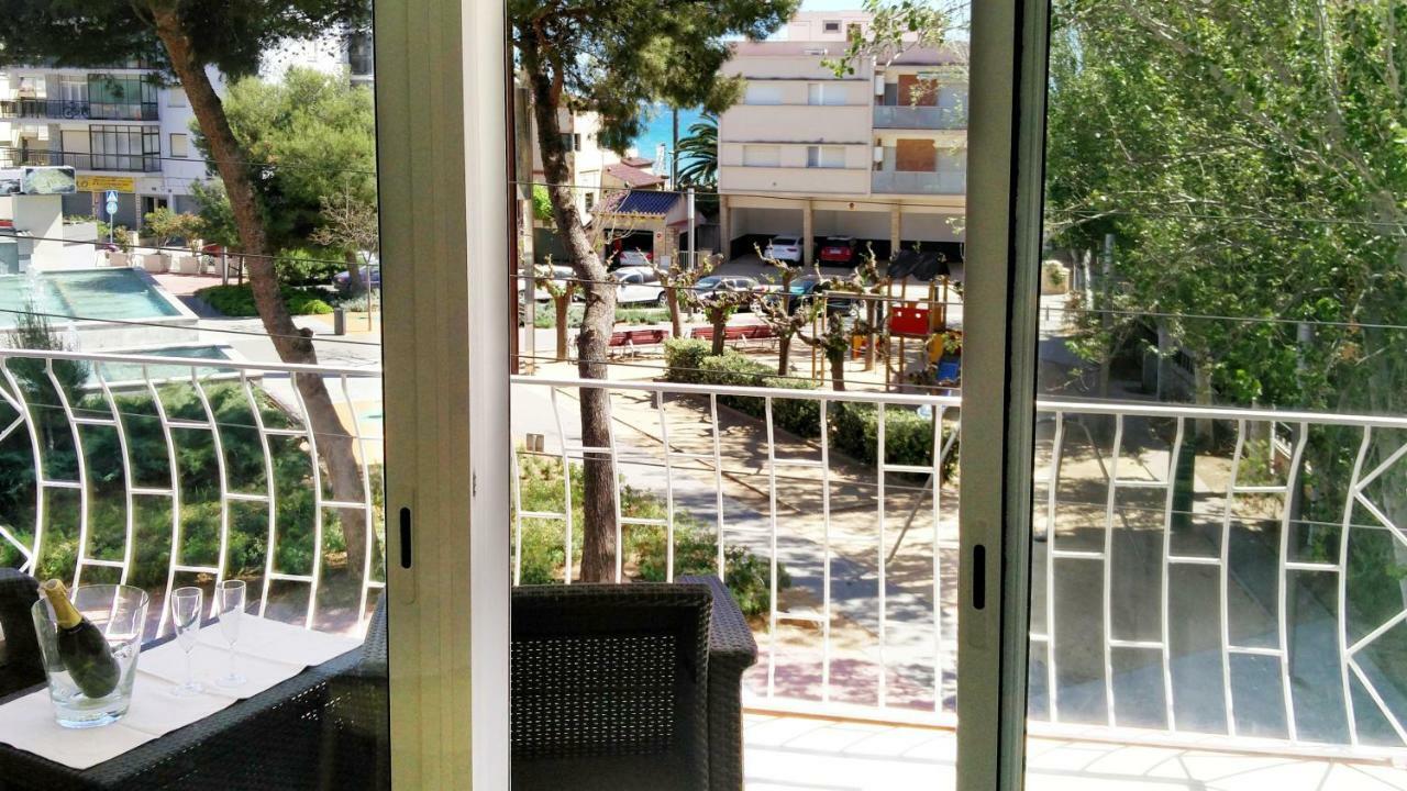 Apartamento Leman Apartment Salou Bagian luar foto
