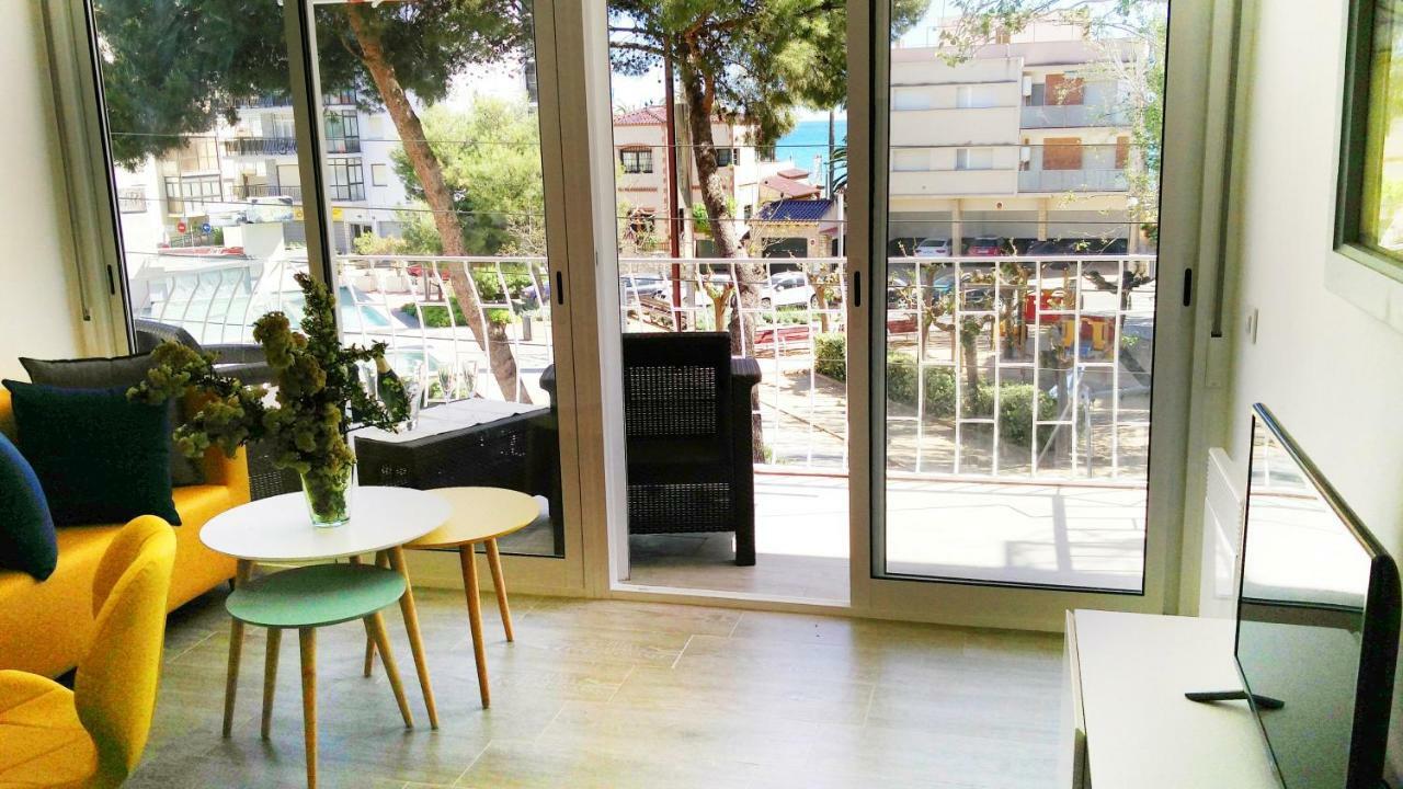 Apartamento Leman Apartment Salou Bagian luar foto